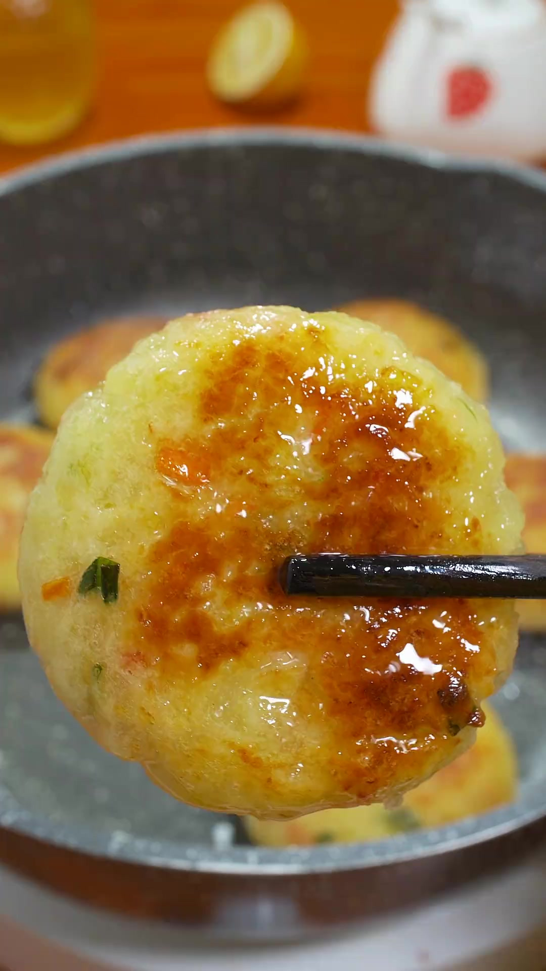 外酥里糯又好吃的土豆饼做法原来这么简单