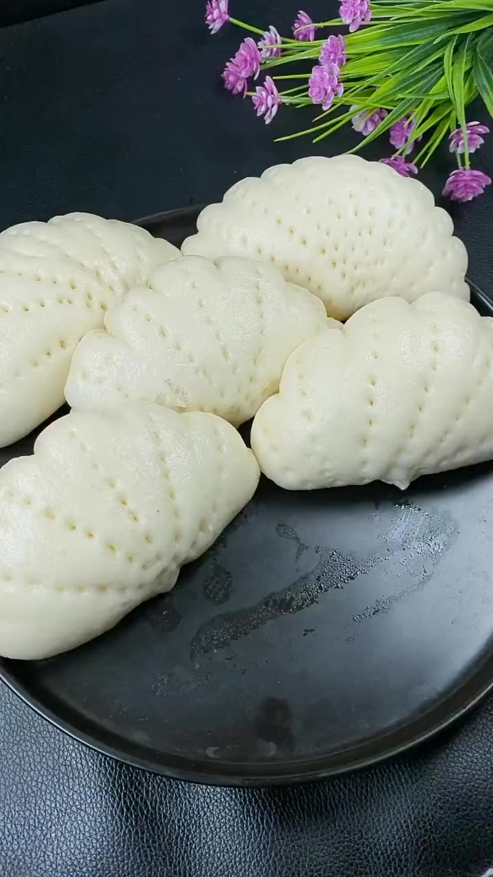 大家快点做起来吧奶香豆沙包