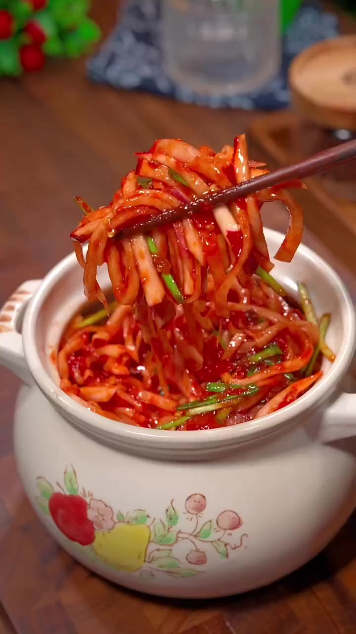大家快点做起来吧萝卜泡菜的做法