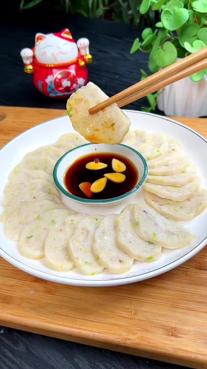 温州的鱼饼，蘸上酱油醋味道真的嘎嘎香甜