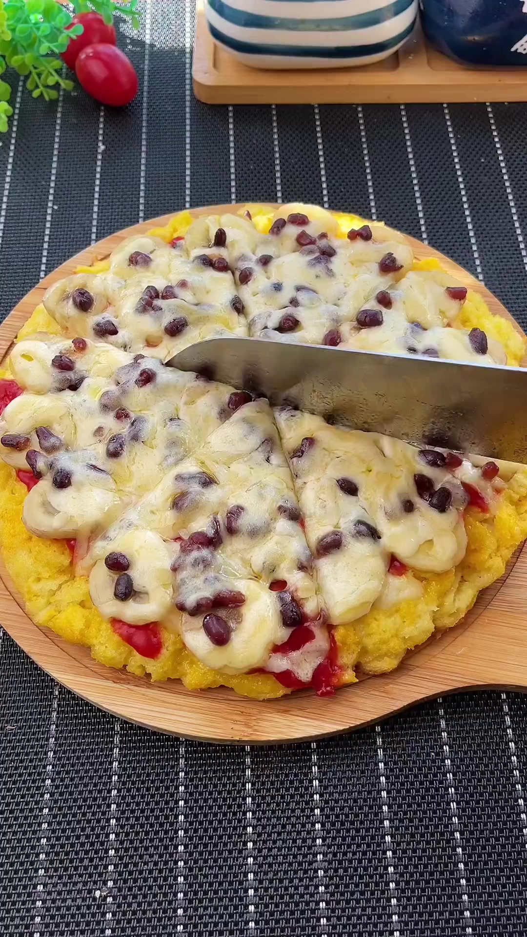 想吃披萨还用出去买吗今天教大家一个简单的做法！