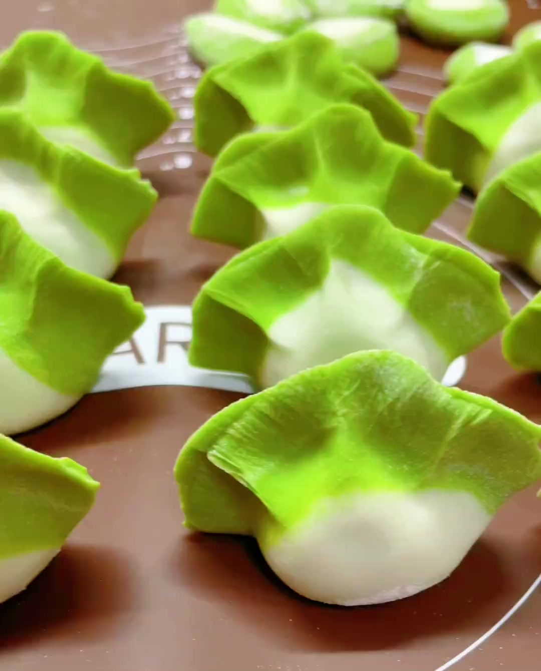 绿意盎然的冬天,白玉翡翠饺子～