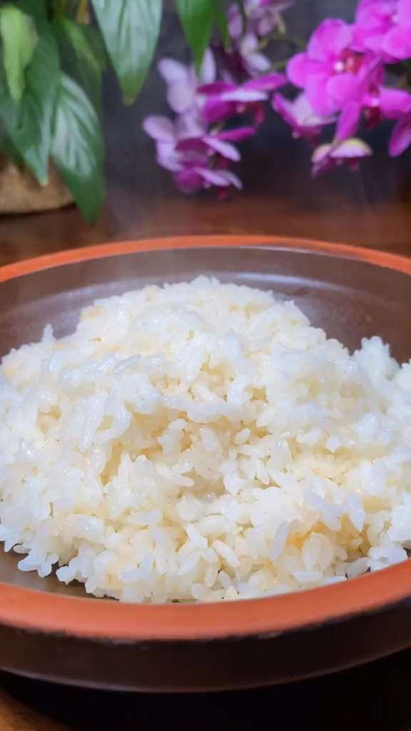 中午就简单的来个牛肉酱拌饭吧!