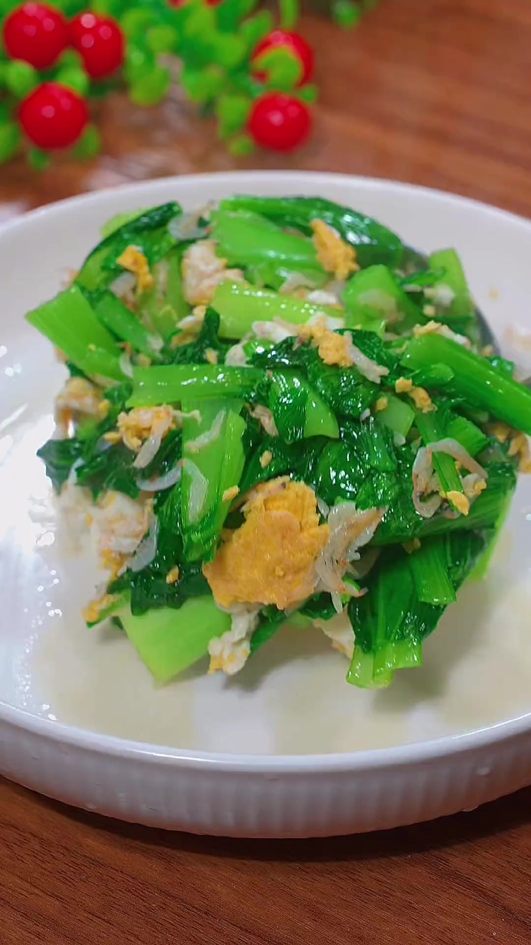 虾皮炒白菜太香太好吃了