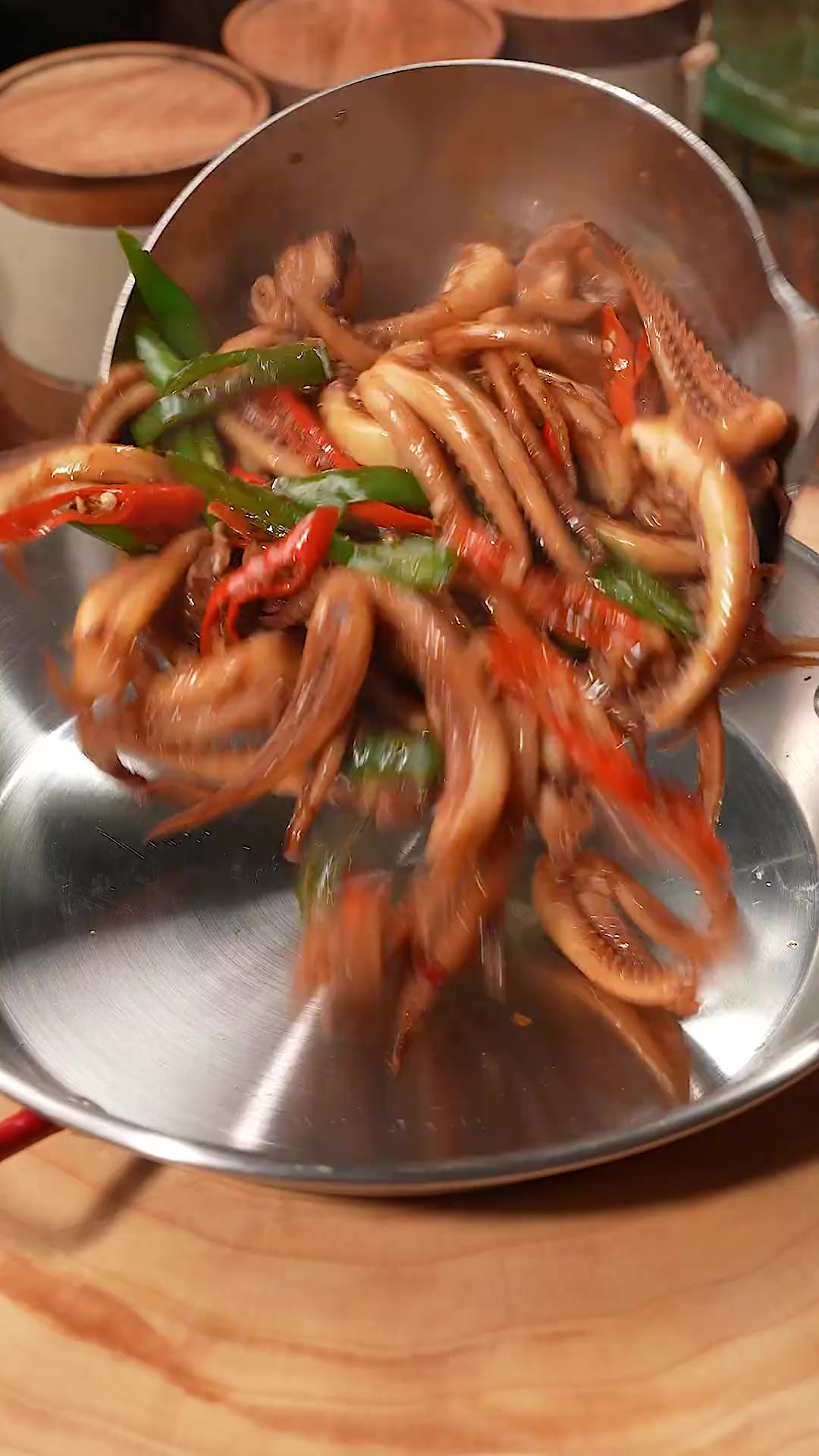 这爆炒鱿鱼须要想吃过瘾,还得在家自己做,简单好吃又解馋