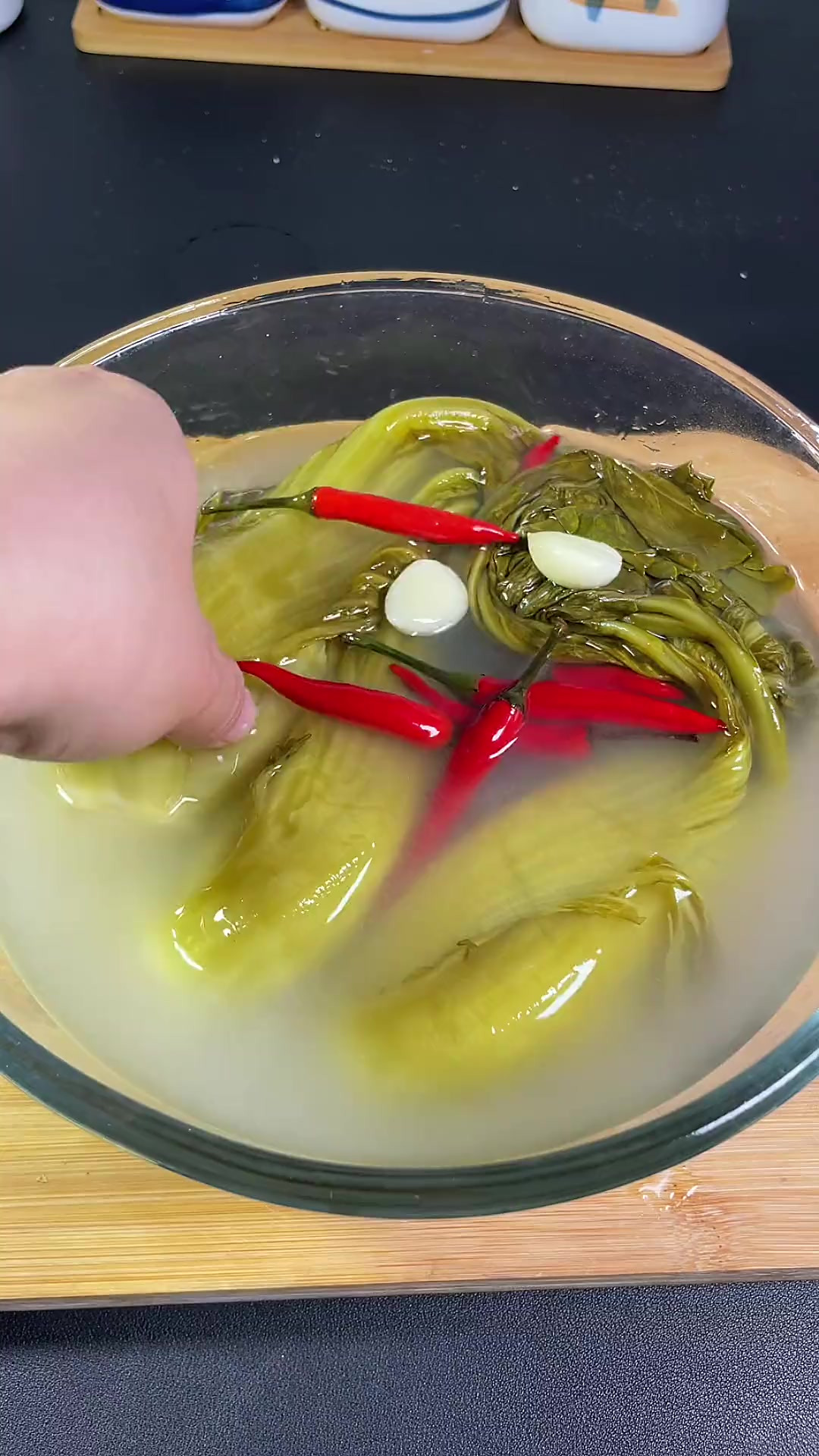 花2块买了3颗芥菜，做一道我老公爱菜的酸菜肉沫！