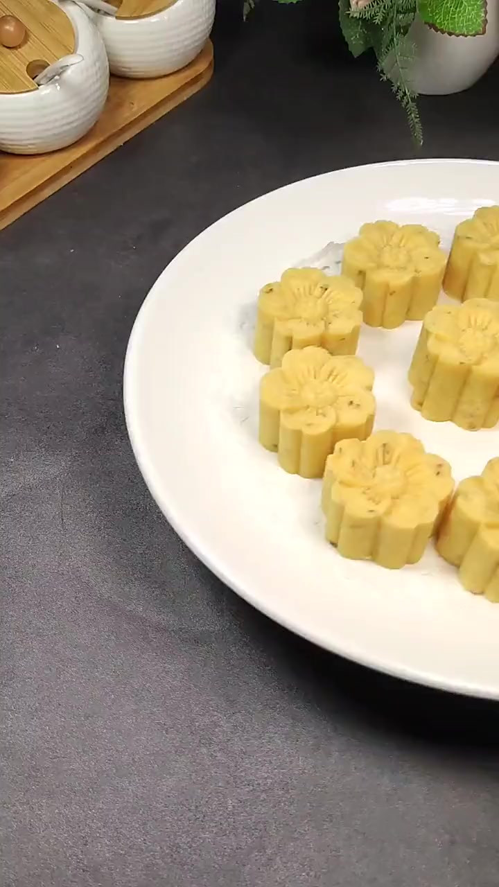 简单的绿豆糕做法，看我是怎么制作的吧
