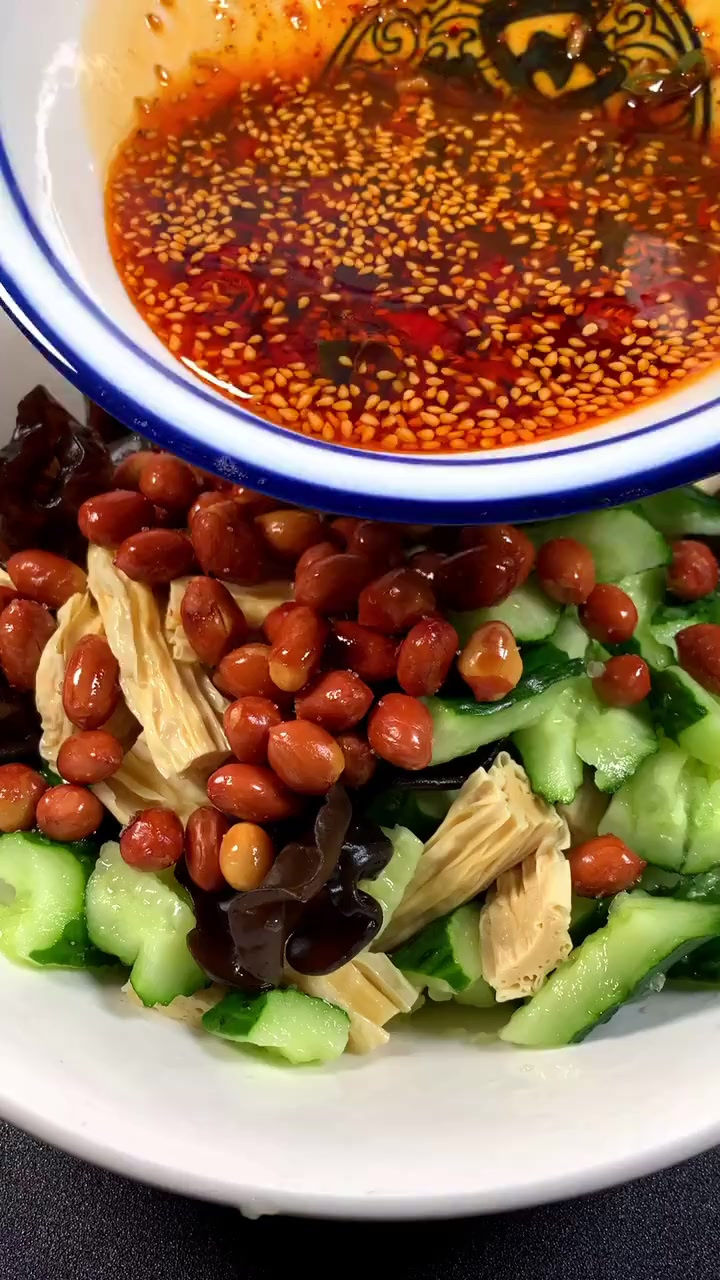 你知道饭店的凉菜为什么那么好吃吗？