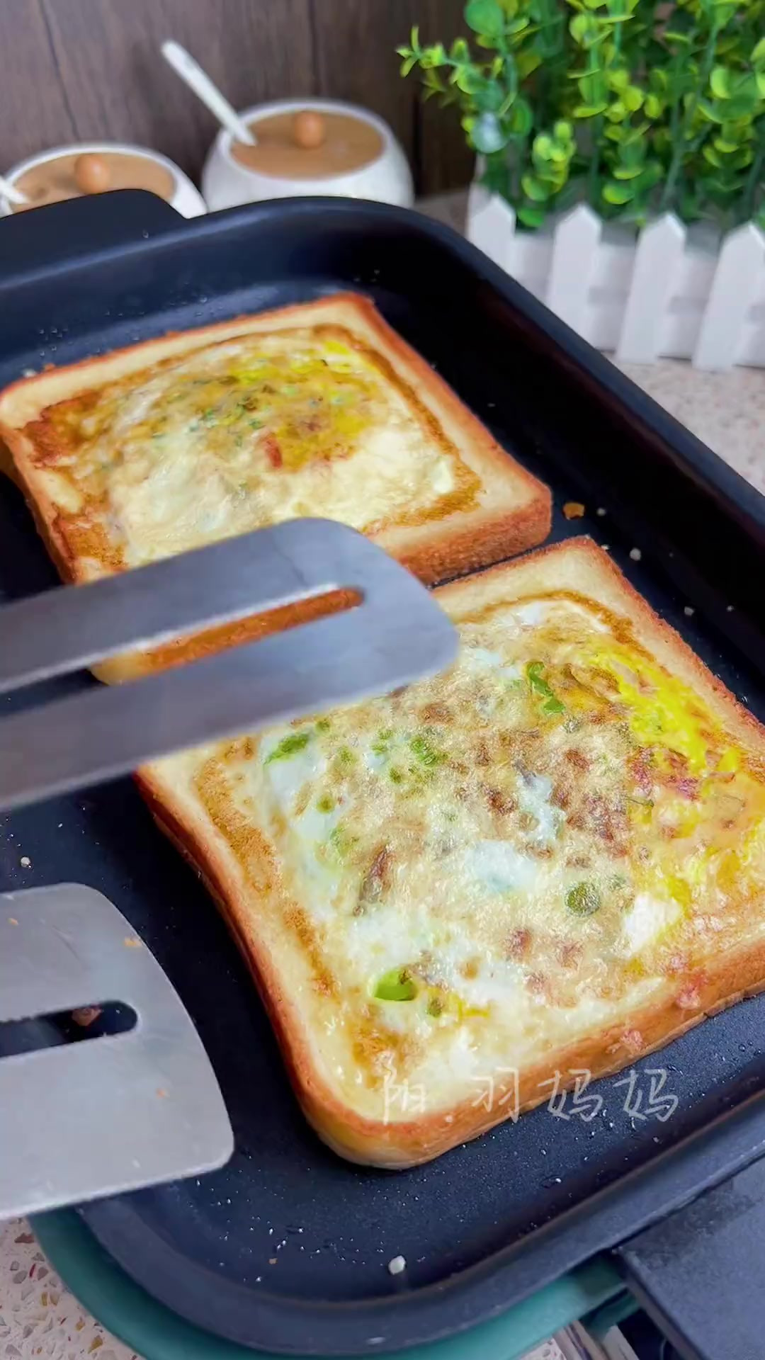 开学第一天，早餐儿子点名要吃的芝士三明治，营养美味还拉丝