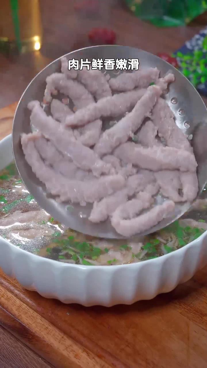 早餐夜宵愁吃啥?试试福鼎肉片,鲜香嫩滑,汤美营养!