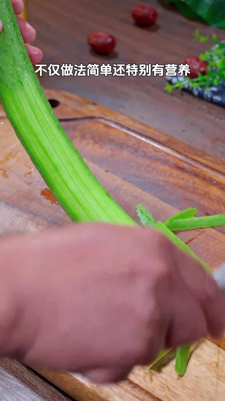 简单易做的丝瓜鸡蛋汤,营养美味!赶紧试试这道家常靓汤