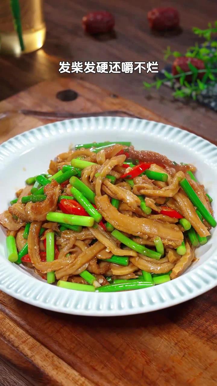 别再下馆子!在家就能做爆炒牛肚,不硬不柴香糯下饭超实惠