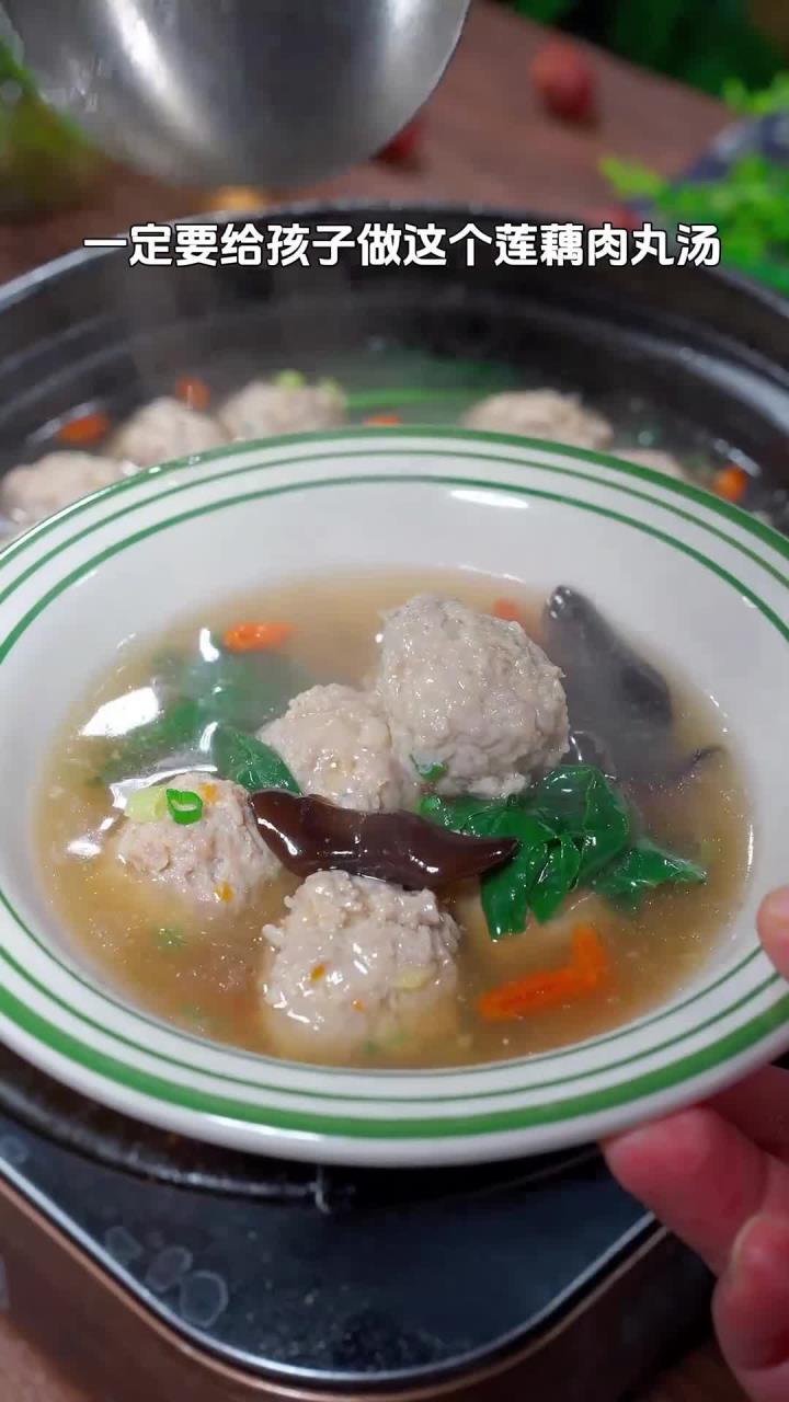 秋日养生秘籍:莲藕肉丸汤,营养美味,一口就爱上!