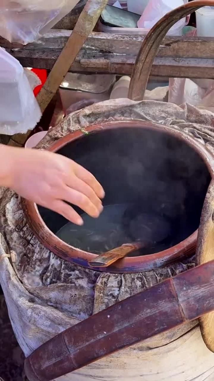 河南濮阳喝白胡辣汤,2元一碗,据说是手洗的面筋,挺好喝