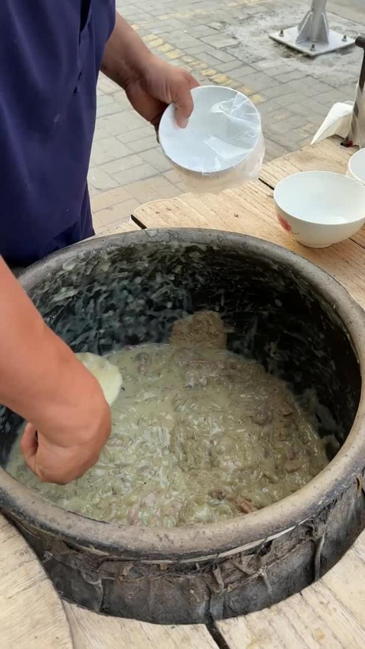 商丘虞城特色美食,4元一碗,只能站着喝,有知道这叫什么的吗?