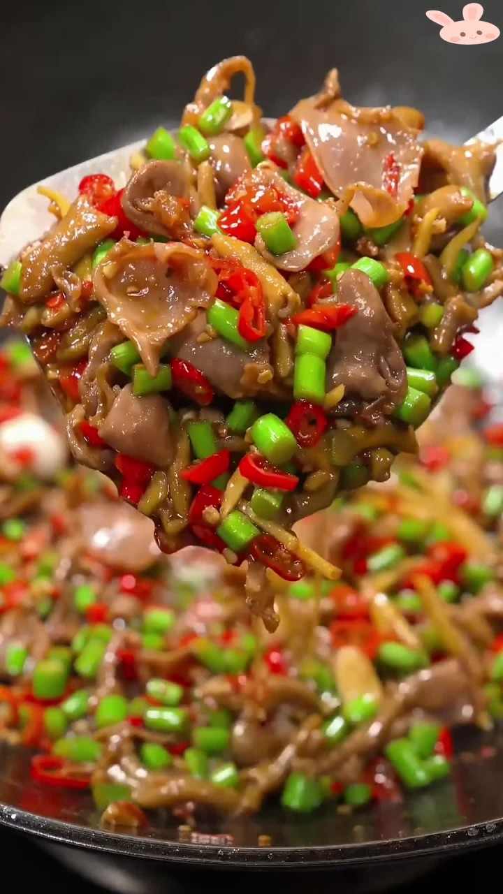 不爱酸辣?试试香辣鸡杂,香脆可口让人欲罢不能!