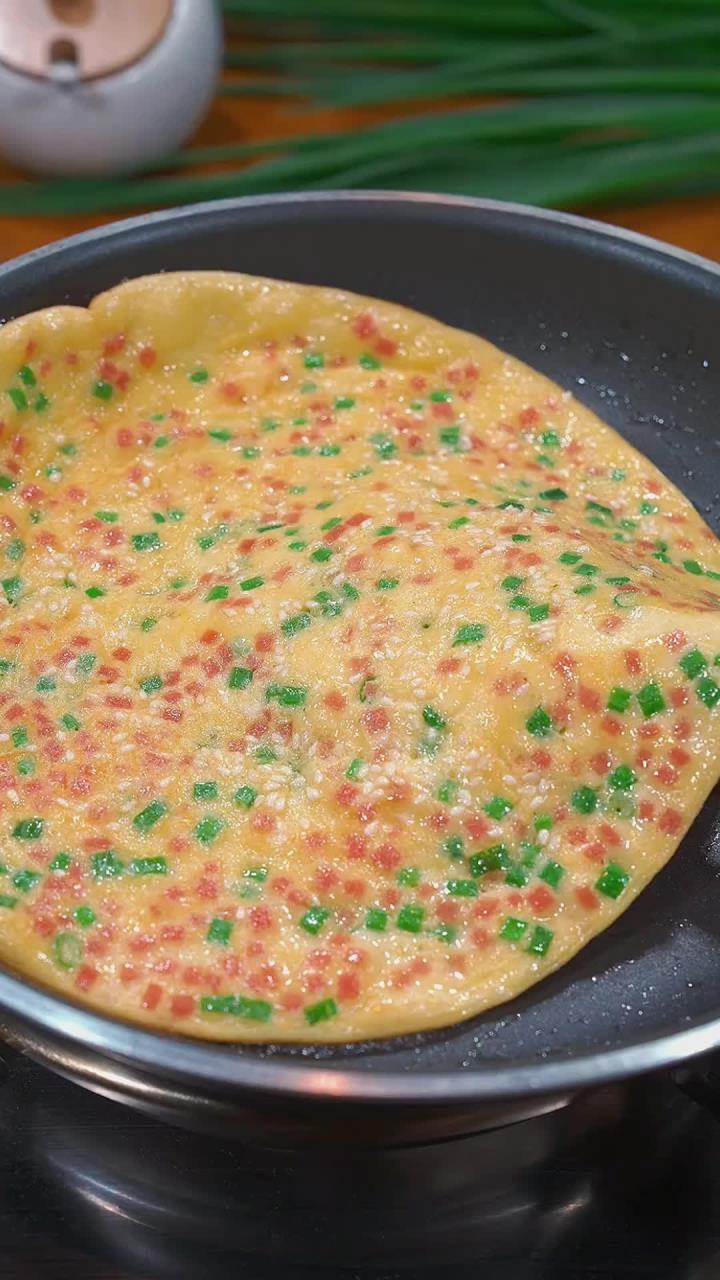 开学了,孩子早餐推荐:简单营养的牛奶鸡蛋饼,松软可口!