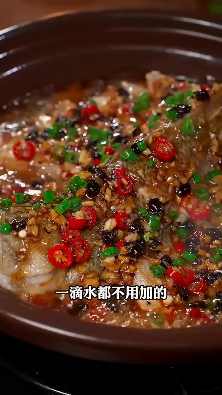 我敢说这是鲈鱼最简单又好吃的做法了,鲜香美味,吃过一回就会爱上～