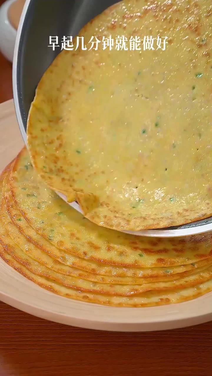开学早餐推荐:简单韭菜鸡蛋薄饼,孩子爱吃,搭配豆浆或牛奶