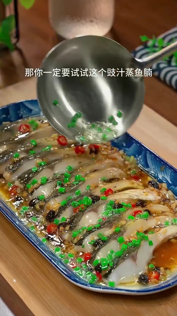 听说这是广东人最爱吃的一道家常菜，豉汁蒸鱼腩，而且做法简单
