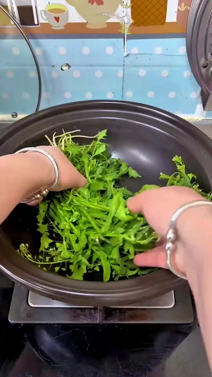 三月三,应个节,晨起一碗荠菜粥,告别湿气困扰活力满满