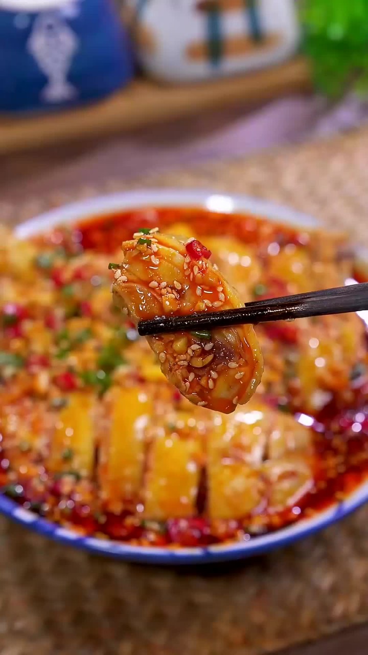 老公想吃川味口水鸡,在家就能做,做法原来这么简单