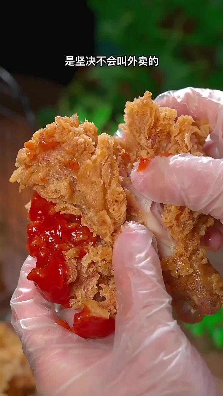 假期孩子想吃炸鸡腿,我教你在家做,干净卫生比买的还好吃,学会了以后都不用喊外卖了