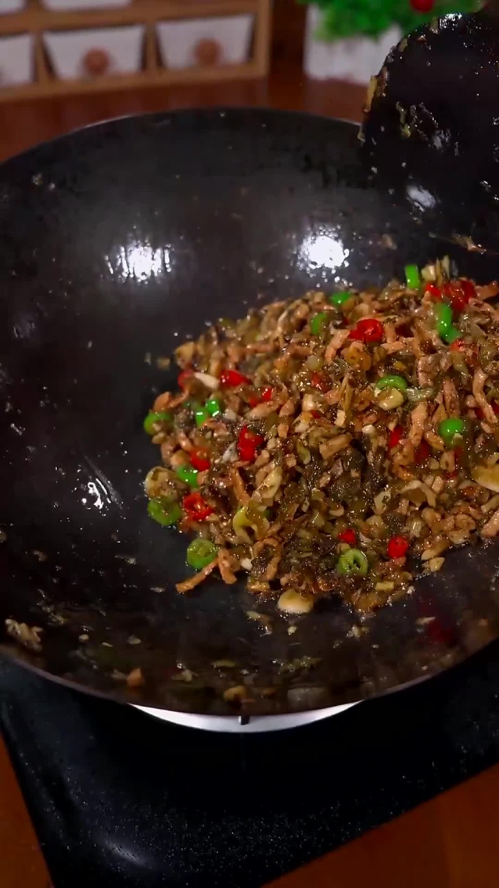 免洗免切的开胃爽口酸菜笋真的太下饭了,随便怎样都好吃