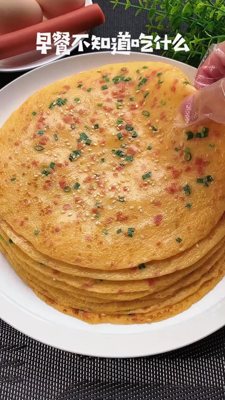 快速又营养,十分钟搞定松软牛奶鸡蛋饼,早餐新选择!