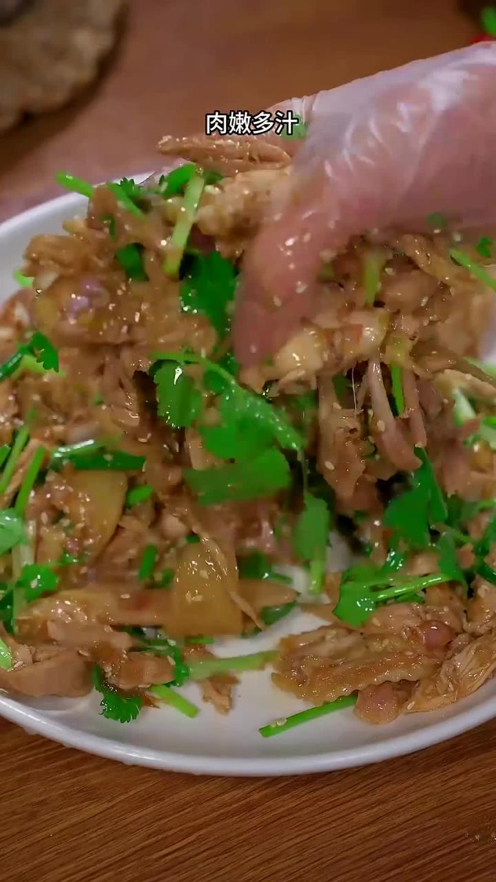 超下饭的沙姜葱油鸡,孩子爱吃做法还简单～