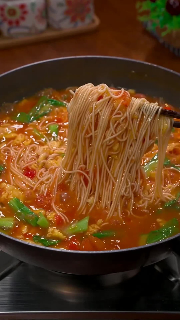 早餐不知道给孩子做什么,一定要试试这个番茄鸡蛋面,汤酸开味,孩子超爱吃