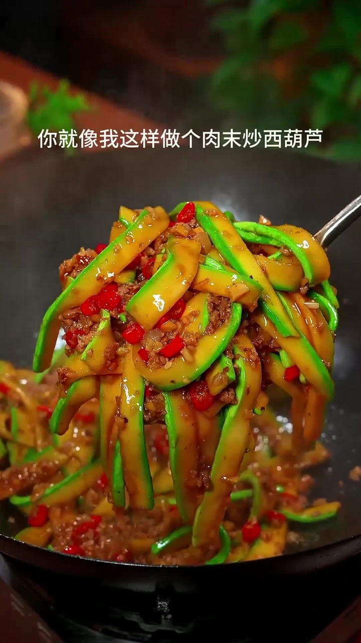 西葫芦这样炒清脆爽口还不出水,特别下饭,米饭都能吃三大碗