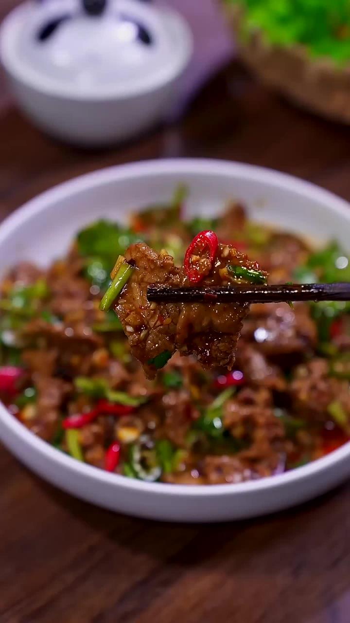 凉拌香菜牛肉你们肯定没吃过,看完学会了在家就能做～