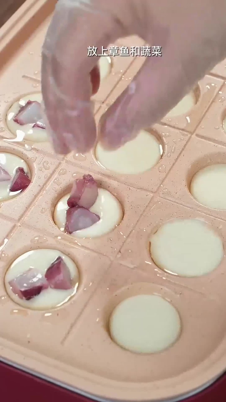 今天小宝贝过生日啦,挑战下只用一个锅搞定了一桌家宴菜