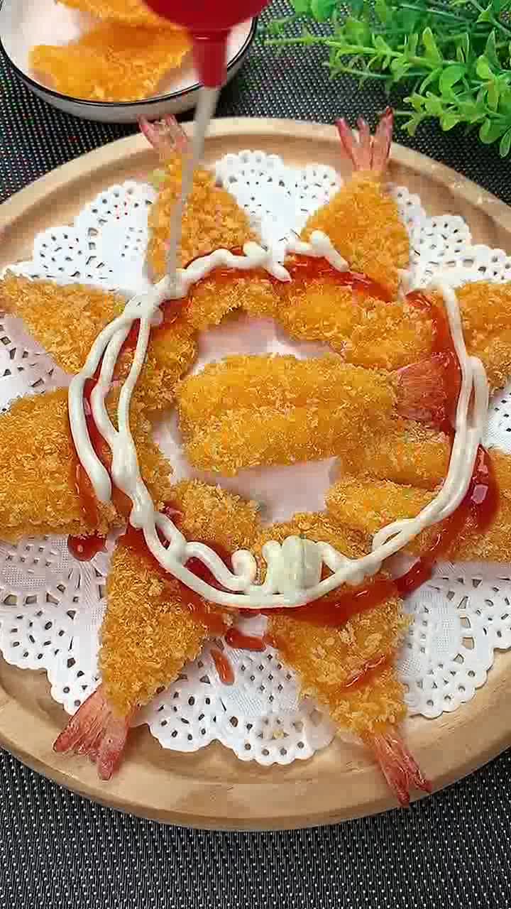 如果孩子总是不爱吃你做的菜,试试脆皮虾排,香酥美味,绝对能