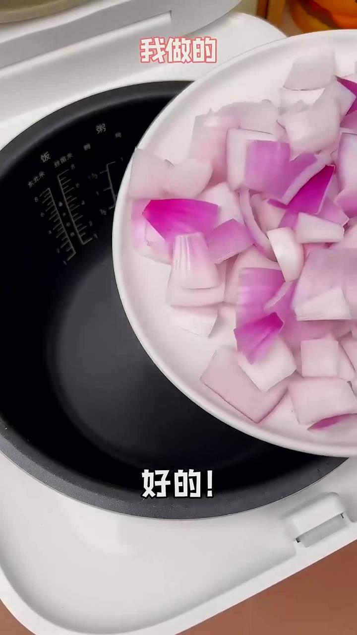 只要你有电饭煲,就能做出巨好吃的番茄土豆炖牛腩!