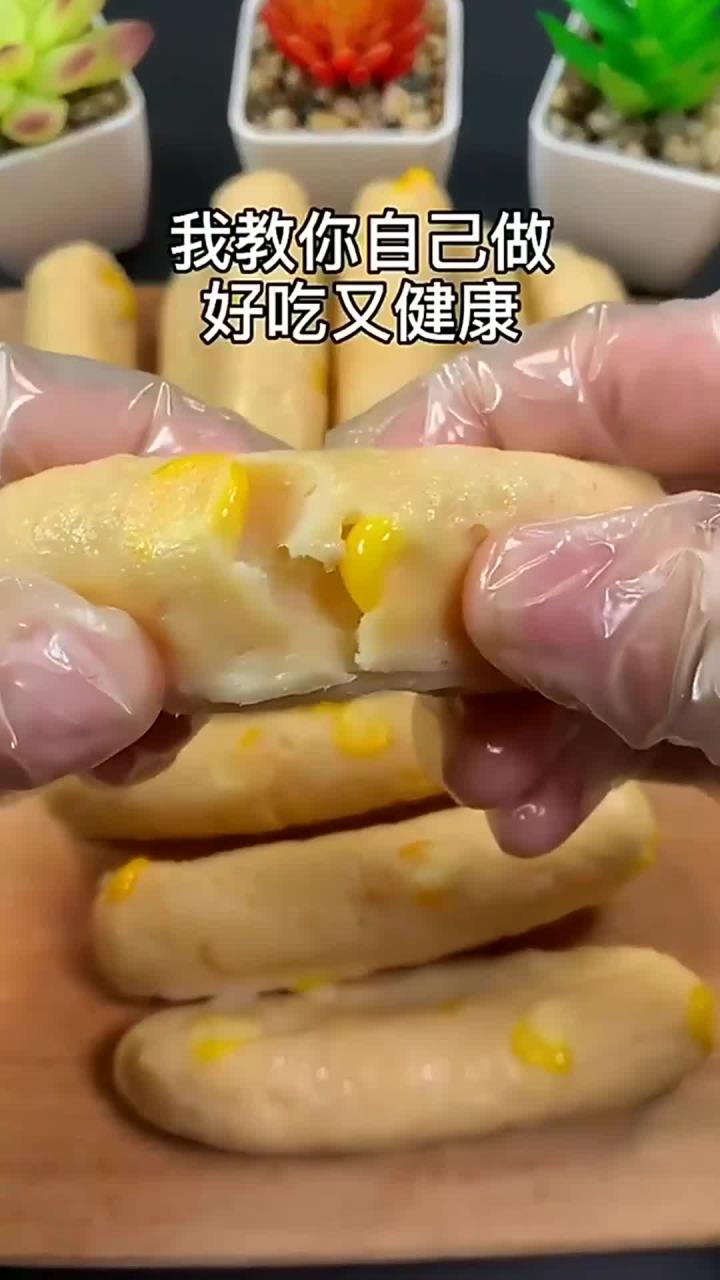 别在超市给孩子买又贵又不健康的肉肠了,教你在家做健康又好吃的鸡肉肠,放心无添加快