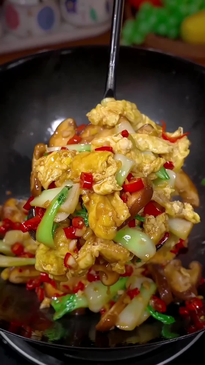 真的非常喜欢吃鸡蛋,跟什么菜都能搭配上,特别的下饭