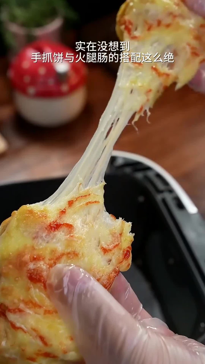 手抓饼与火腿肠的神仙搭配太绝了,有空气炸锅的都试试这个火腿酥