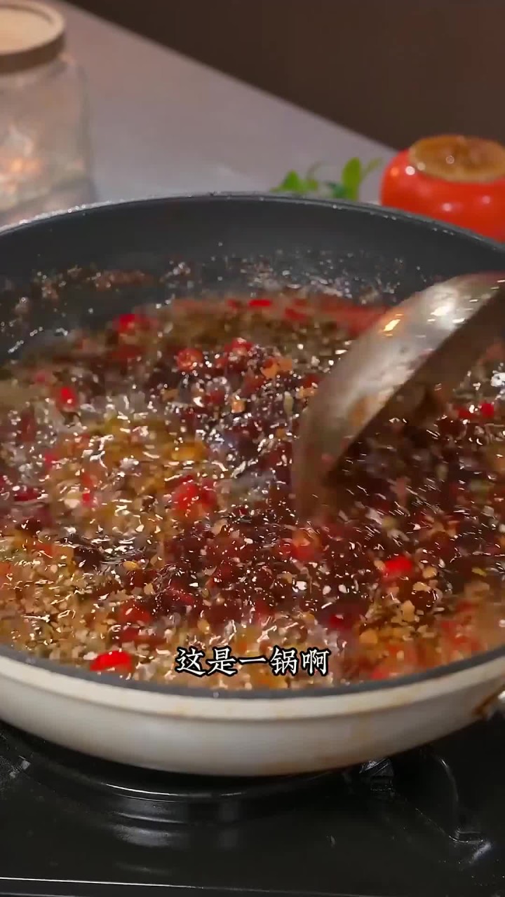 大家注意了，别再给孩子吃外面那些乱七八糟的牛肉酱了，我教你自己在家就能做，干净卫