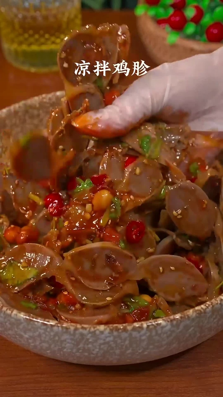 吃饭没胃口的时候,做道麻辣鸡胗,麻辣可口,特别好吃下饭