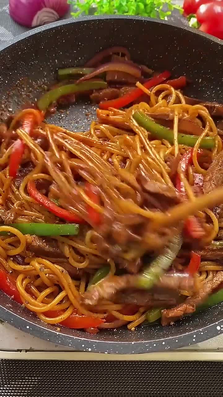 在家也能做比西餐厅还好吃的黑椒牛柳意面，赶紧！