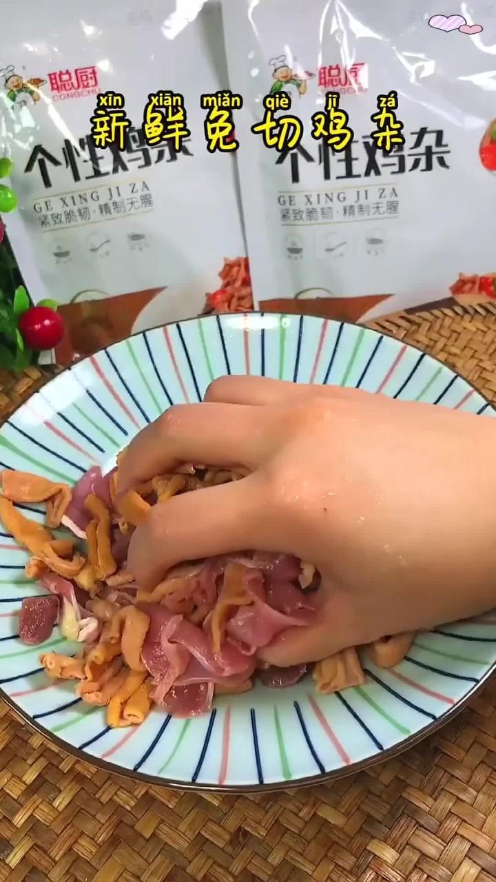 酸豆角鸡杂受欢迎,鲜美口感让人欲罢不能,一锅米饭根本不够!