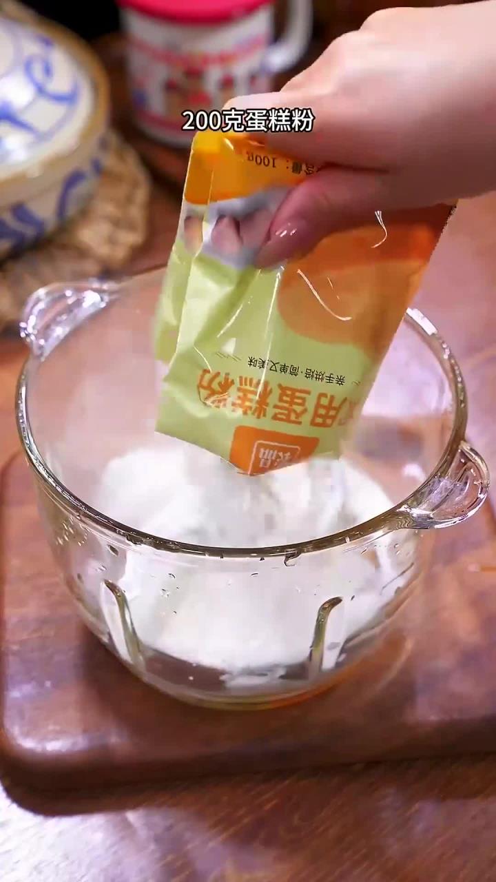 真没想到，好看又好吃的纸杯蛋糕，做起来竟然这么简单～