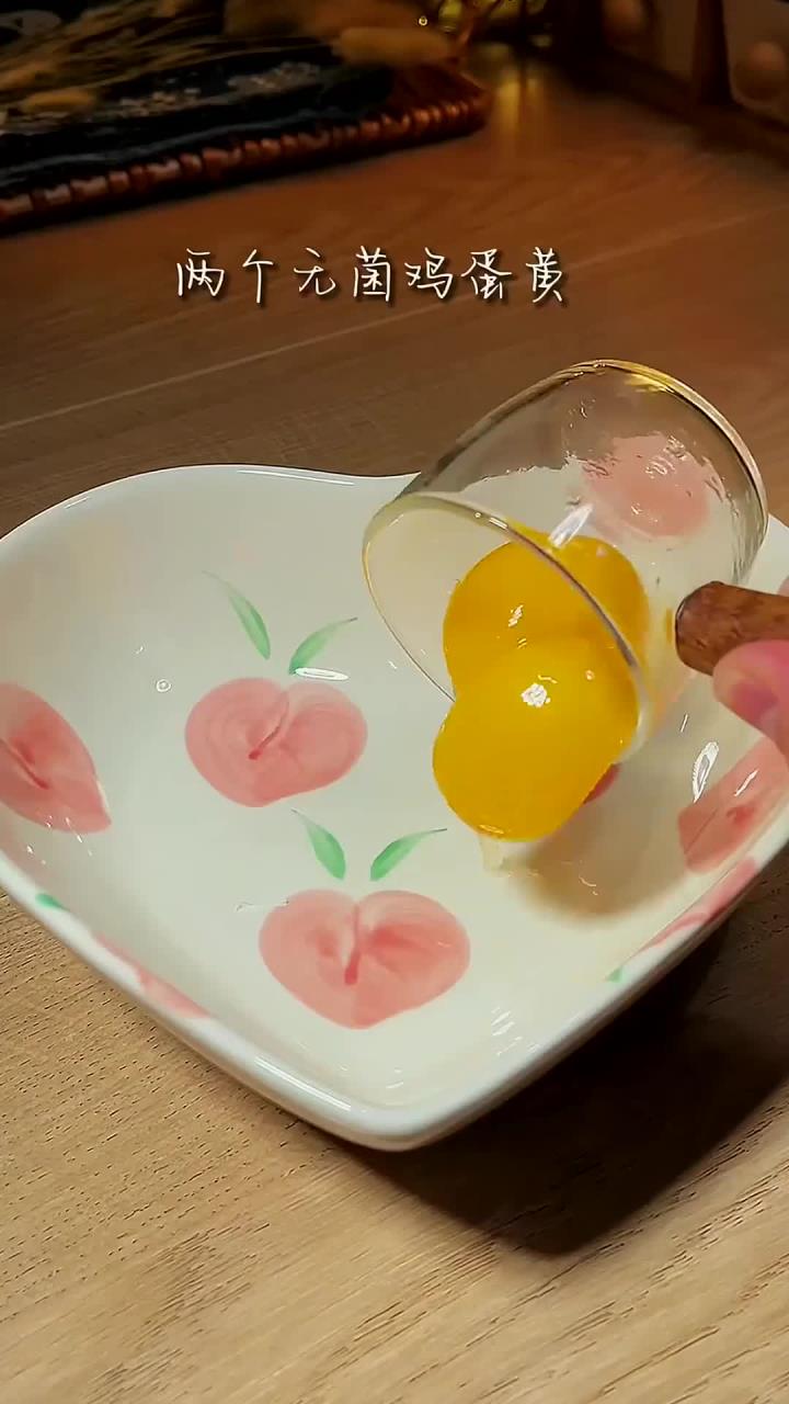 你吃蛋挞是不是只吃蛋挞芯,那你一定要学会这个蛋挞液布丁,空气炸锅制作,做法超简单