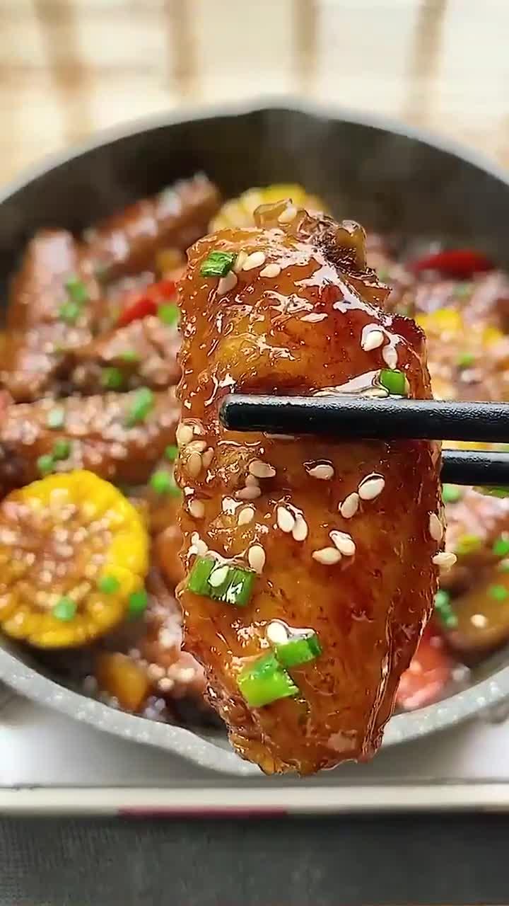 可乐鸡翅煲，营养均衡，吃得安心又轻松