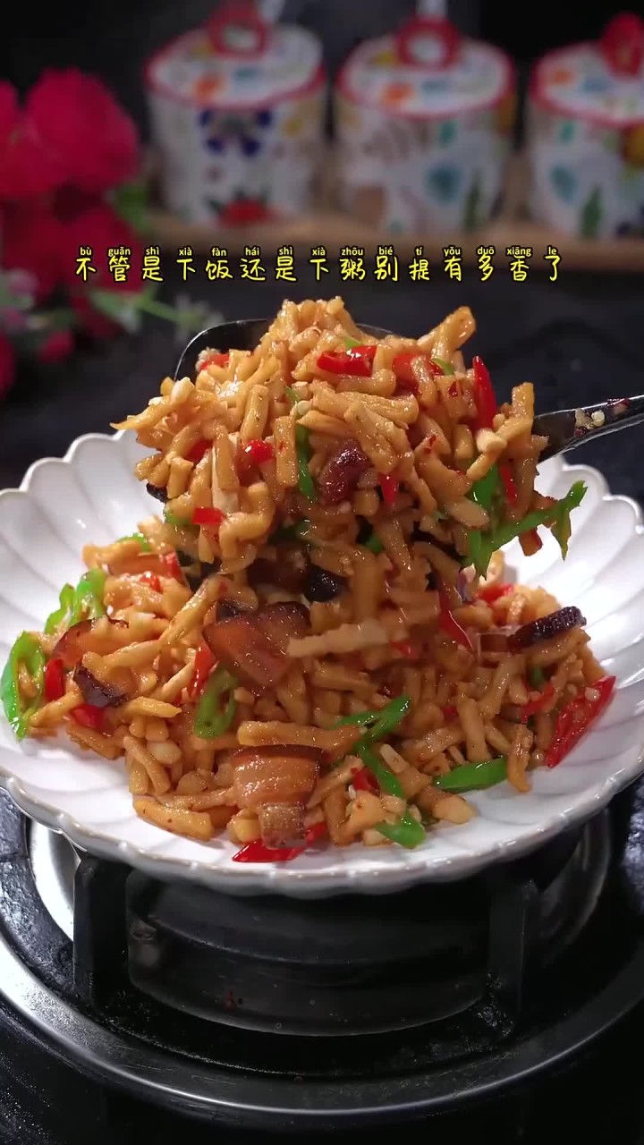 吃来吃去,这道经典的萝卜干炒腊肉,下饭下粥真的太香了