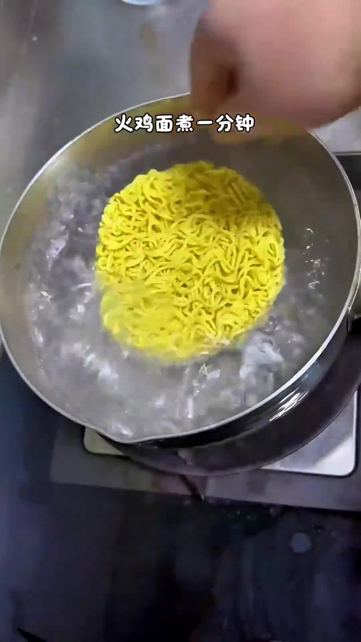 敲好吃的火鸡面包子