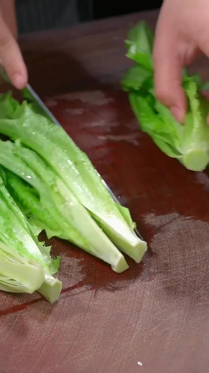 油麦菜这样做比大鱼大肉还好吃,做法简单,一学就会!