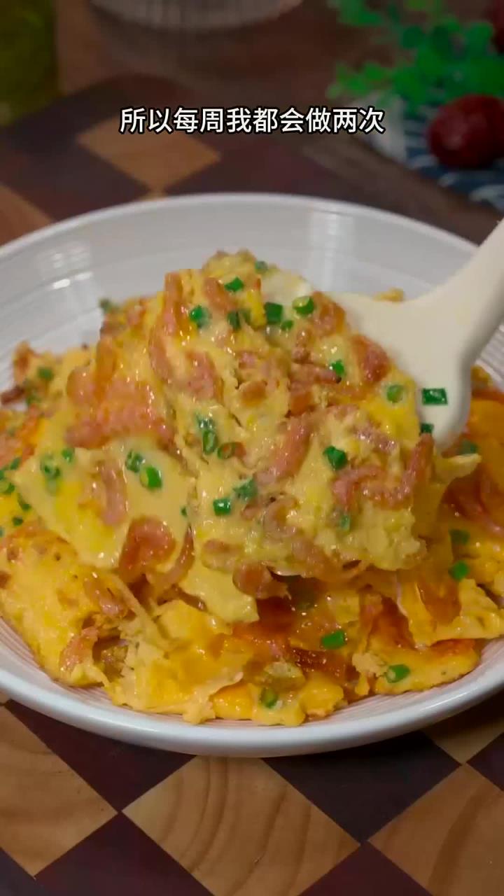 现在孩子们上学都挺辛苦，妈妈们在忙也要做好后勤工作，这个鳞虾滑蛋又嫩又鲜，营养还